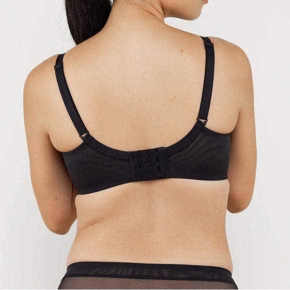 “UNDERSTANCE”, “PHOEBE”•FULL COVERAGE BRA•BLACK•AVAILABLE SIZES: 44 H & 46 D•NEW - Picture 2 of 9